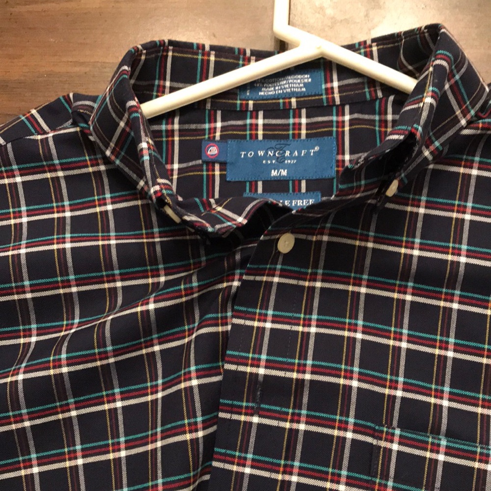 Short sleeve shirt/ button down
